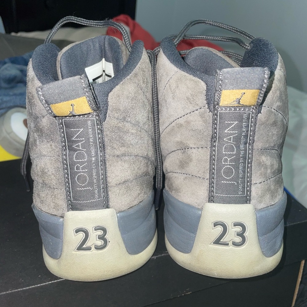 Air Jordan 12 dark grey